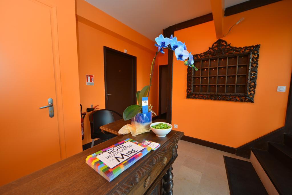 Logis - Hotel Restaurant La Mire Vierzon Exterior photo