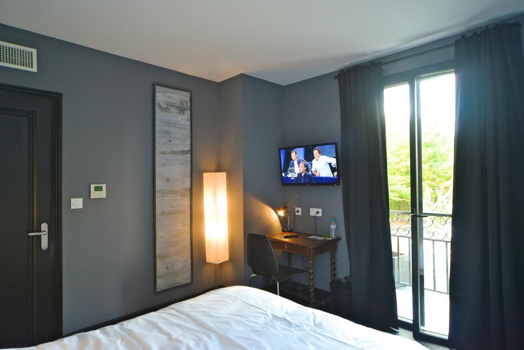 Logis - Hotel Restaurant La Mire Vierzon Room photo