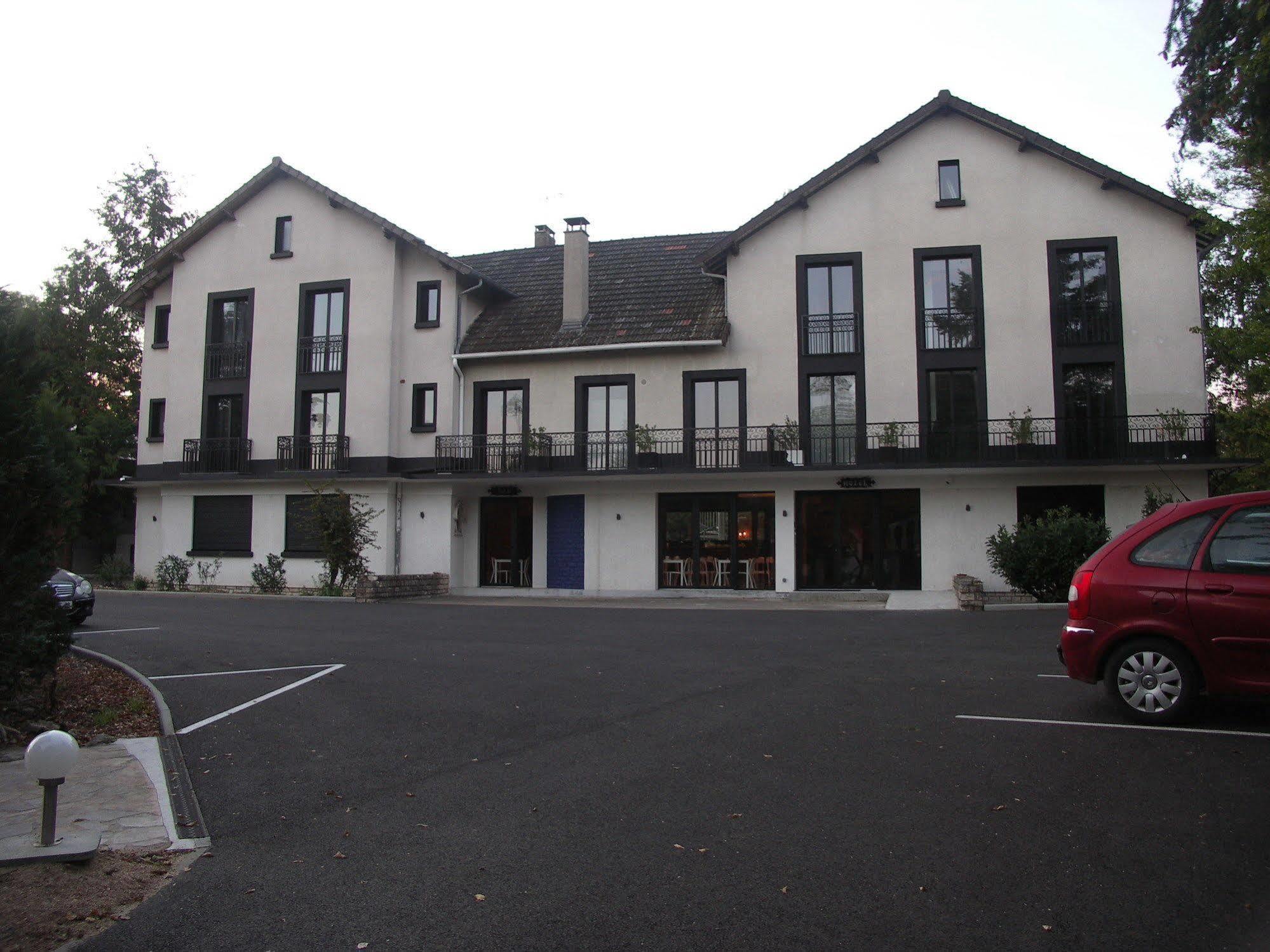 Logis - Hotel Restaurant La Mire Vierzon Exterior photo