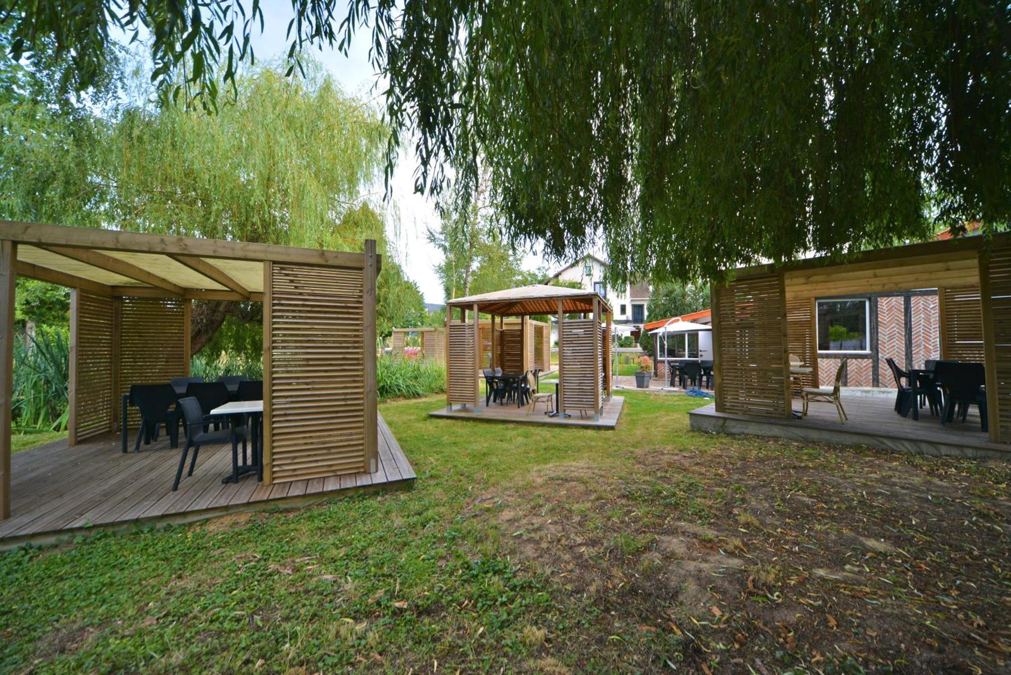 Logis - Hotel Restaurant La Mire Vierzon Exterior photo